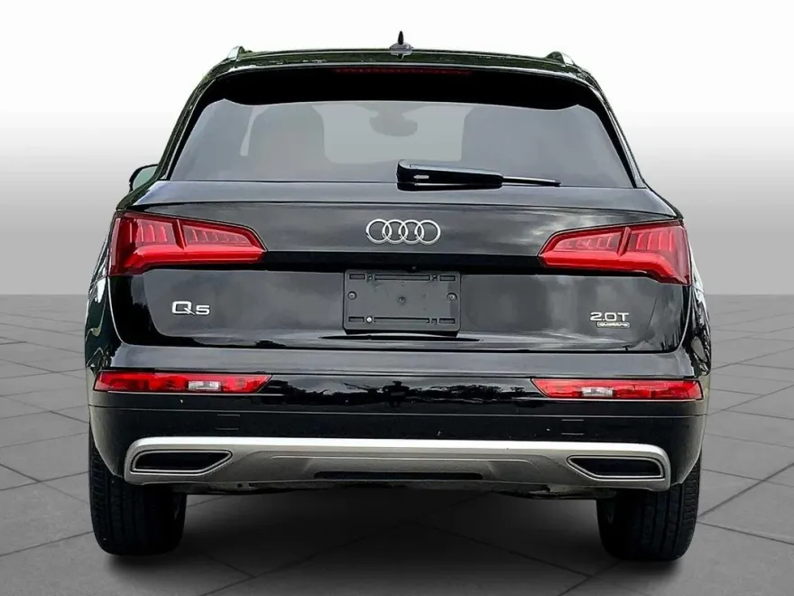 2018 Audi Q5 Premium photo 1
