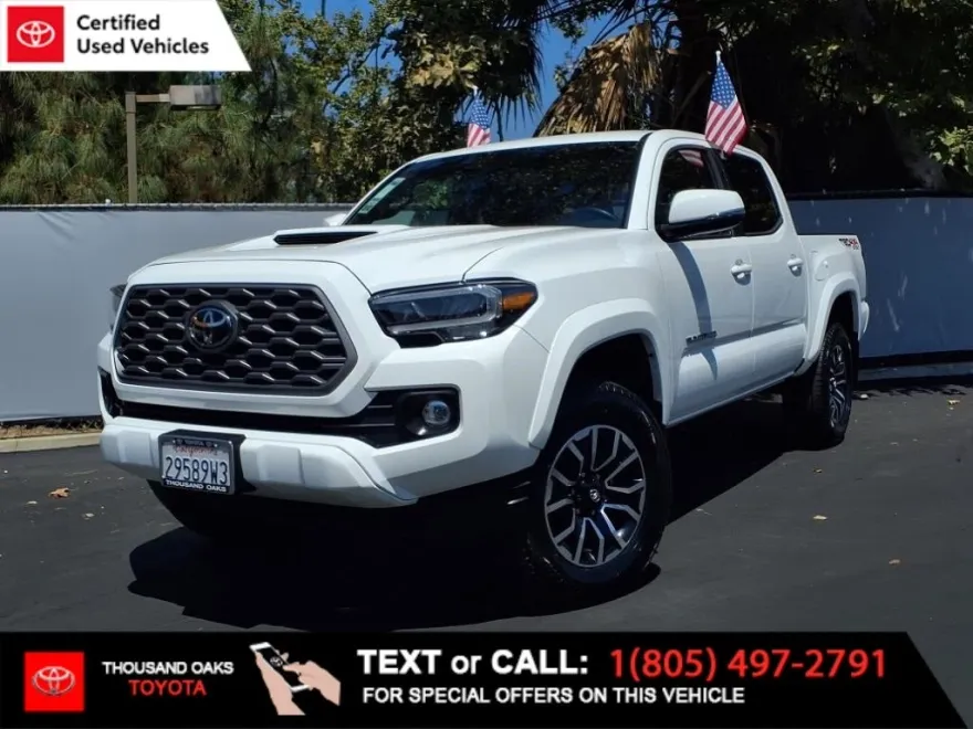 2023 Toyota Tacoma TRD Sport V6 photo 1
