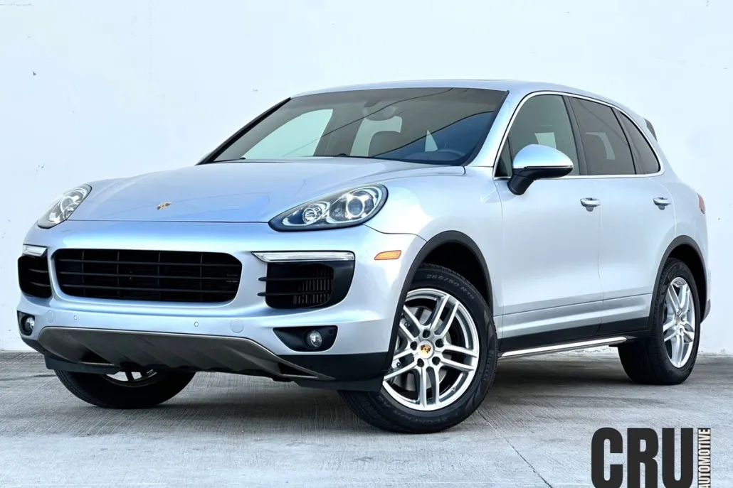 2017 Porsche Cayenne S photo 1