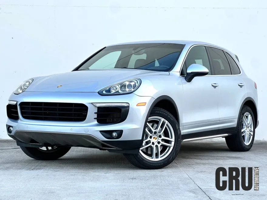 2017 Porsche Cayenne S photo 1
