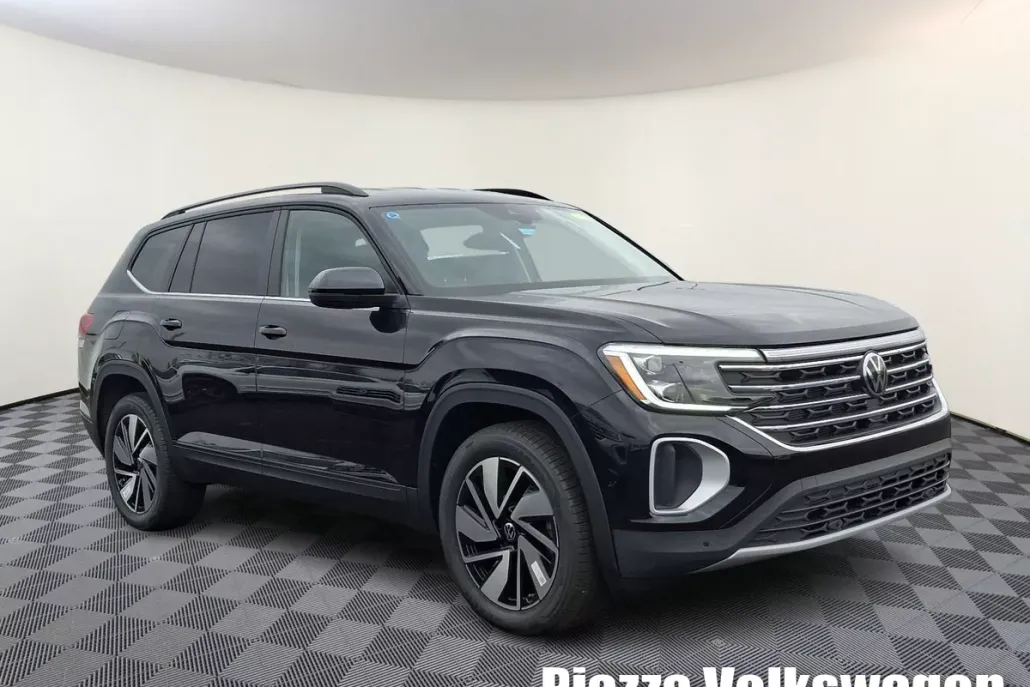 2025 Volkswagen Atlas SE Technology photo 1