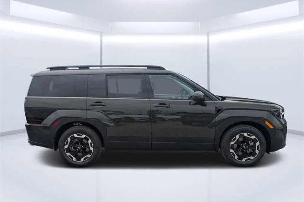 2026 Hyundai Santa Fe SEL photo 1