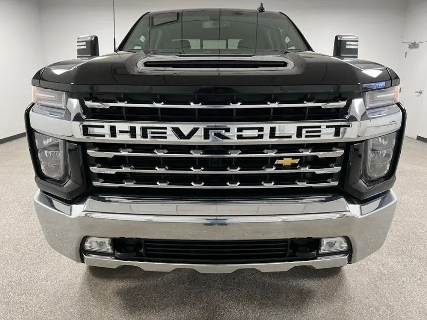 2022 Chevrolet Silverado 3500HD LTZ photo 1