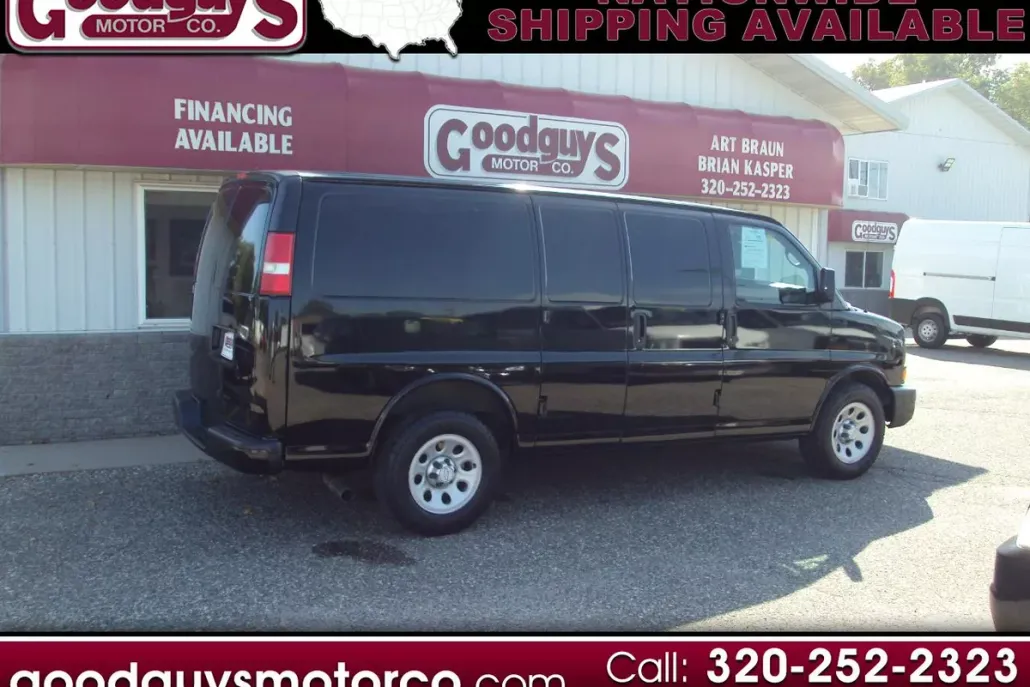 2014 Chevrolet Express Cargo Van 1500 photo 1
