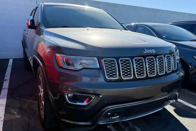 2019 Jeep Grand Cherokee Overland photo 1