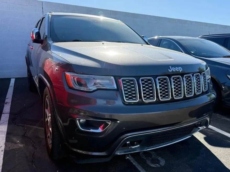 2019 Jeep Grand Cherokee Overland photo 1