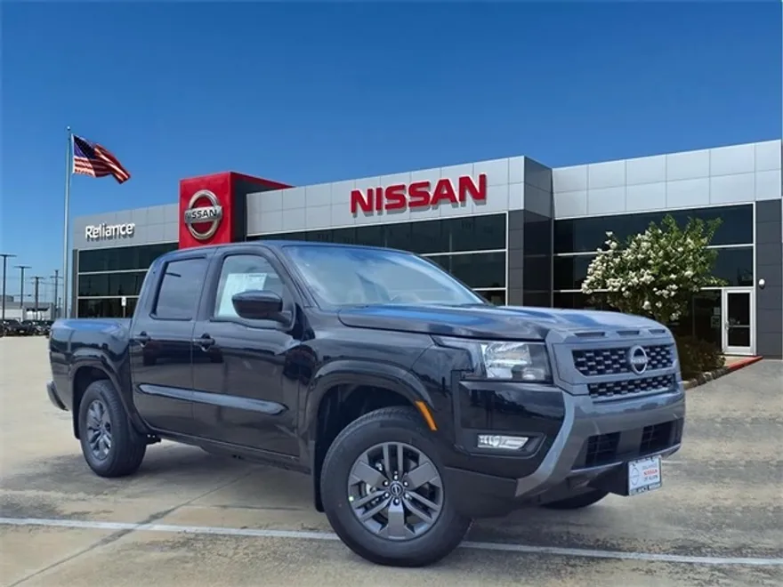 2025 Nissan Frontier SV photo 1