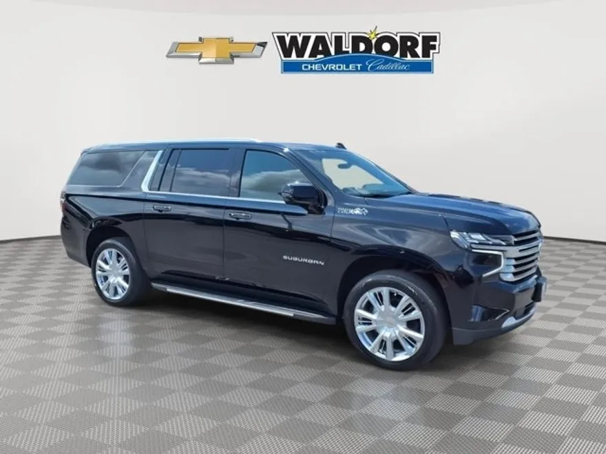 2024 Chevrolet Suburban High Country photo 1