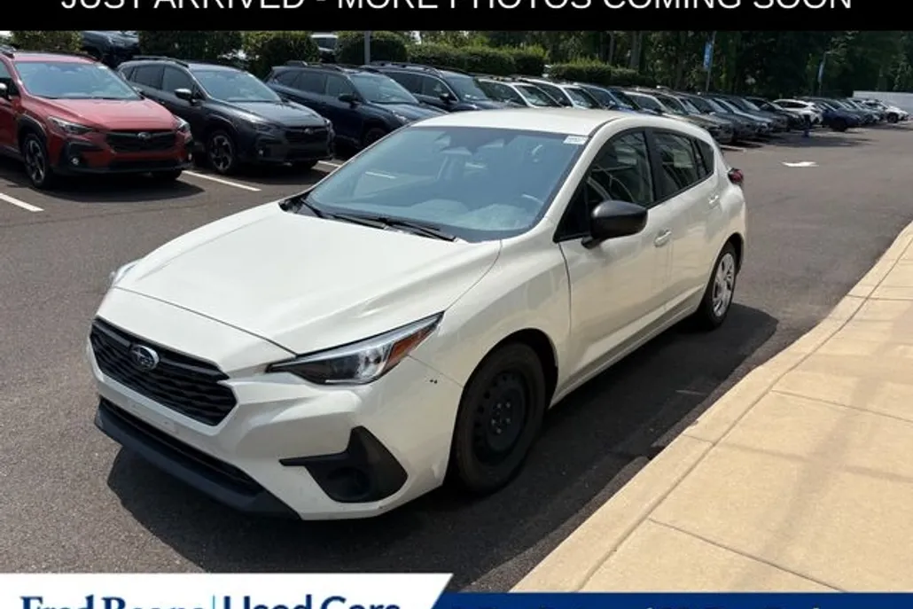 2024 Subaru Impreza Base photo 1