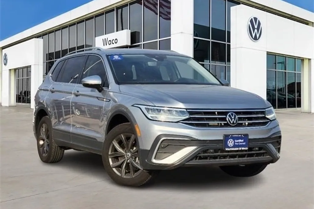 2024 Volkswagen Tiguan SE photo 1