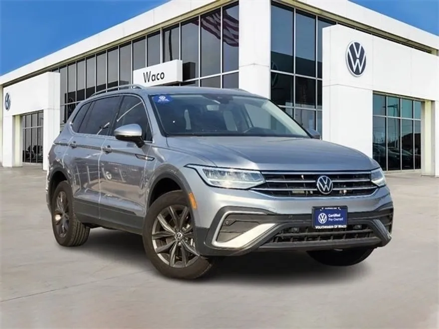 2024 Volkswagen Tiguan SE photo 1