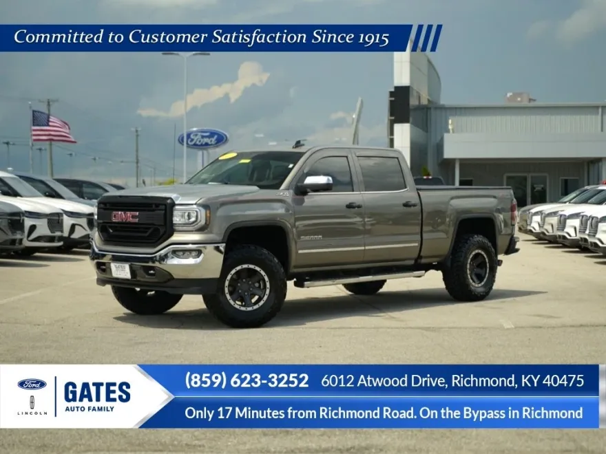 2017 Gmc Sierra 1500 SLT photo 1