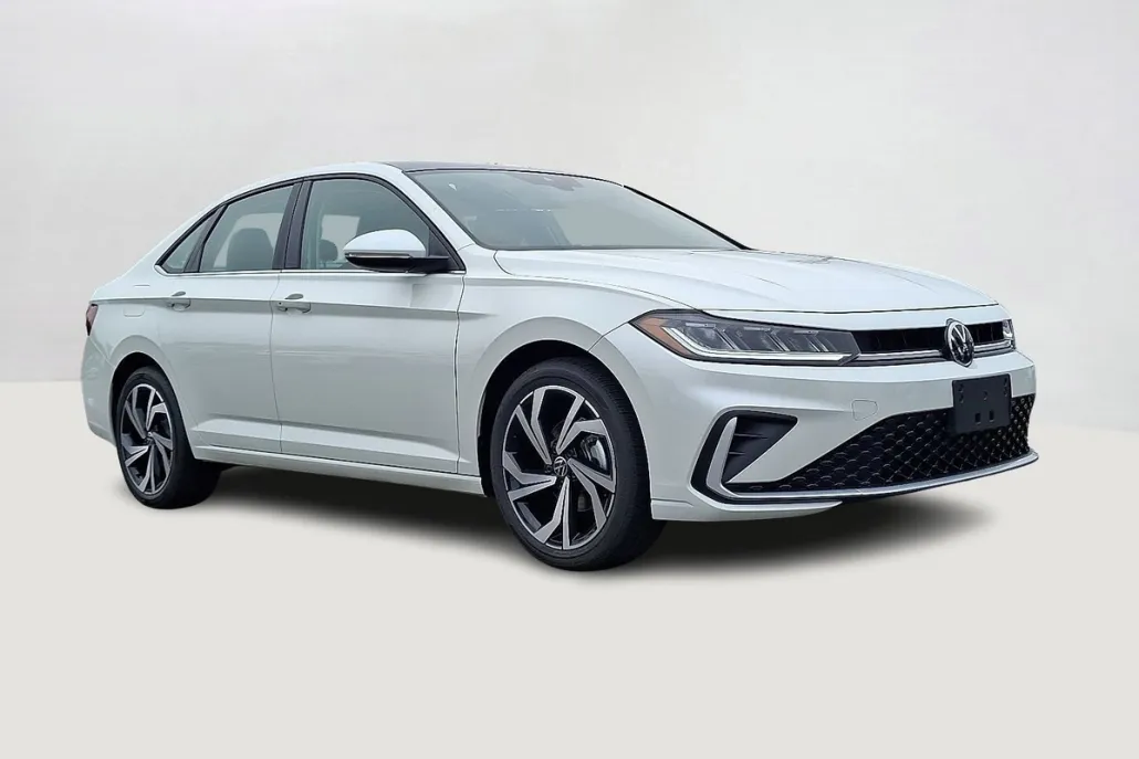 2025 Volkswagen Jetta SEL photo 1