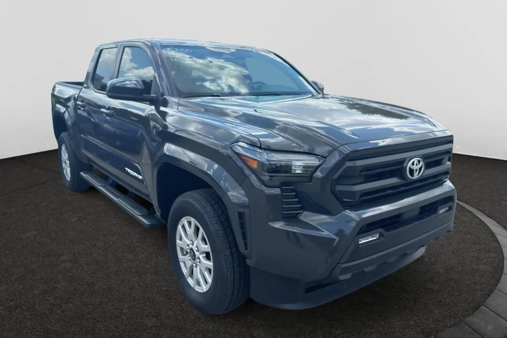 2024 Toyota Tacoma SR5 photo 1