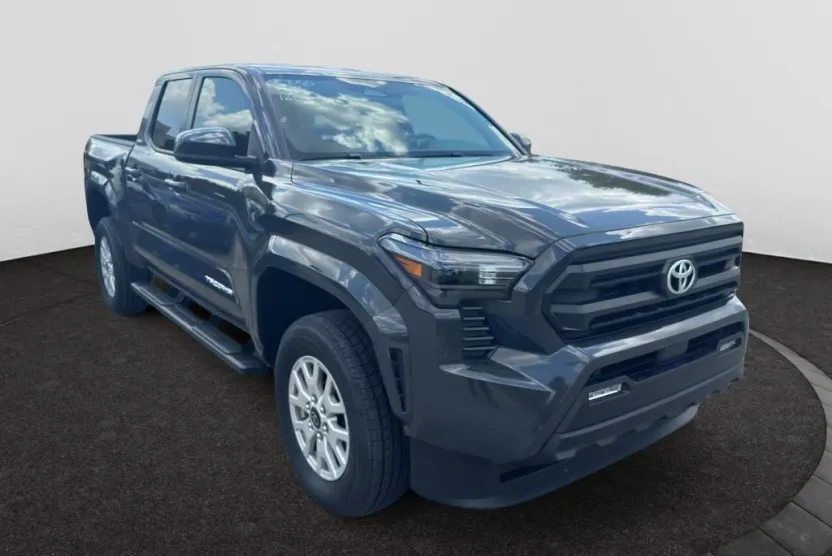 2024 Toyota Tacoma SR5 photo 1