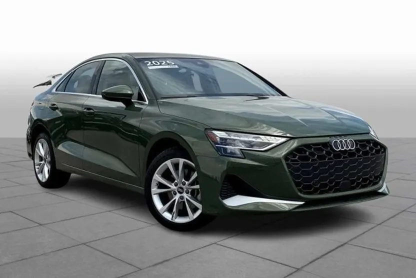 2025 Audi A3 Premium Plus 40 TFSI Quattro photo 1