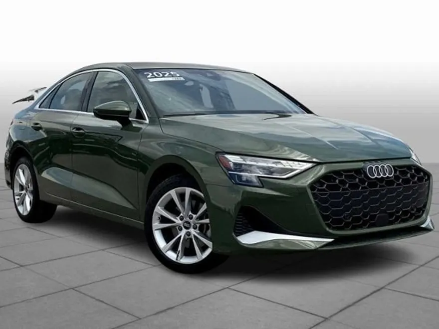 2025 Audi A3 Premium Plus 40 TFSI Quattro photo 1