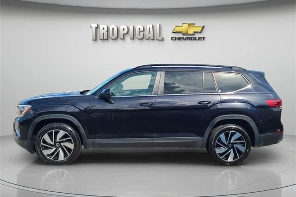 2024 Volkswagen Atlas SE Technology photo 1