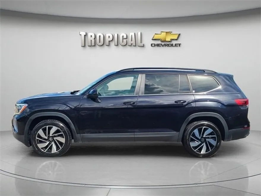 2024 Volkswagen Atlas SE Technology photo 1