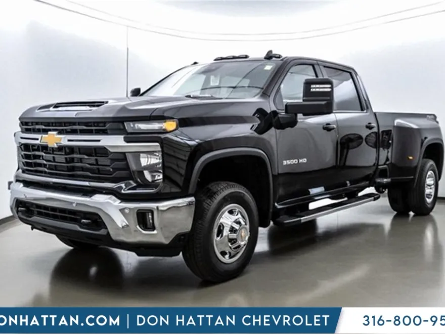 2026 Chevrolet Silverado 3500HD LT photo 1