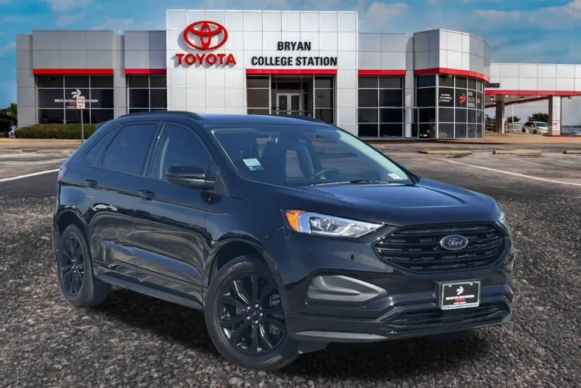 2024 Ford Edge SE photo 1