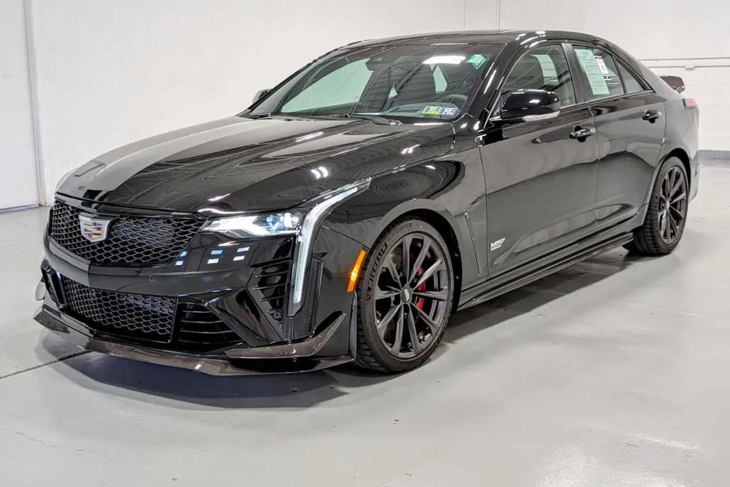 2024 Cadillac CT4 photo 1