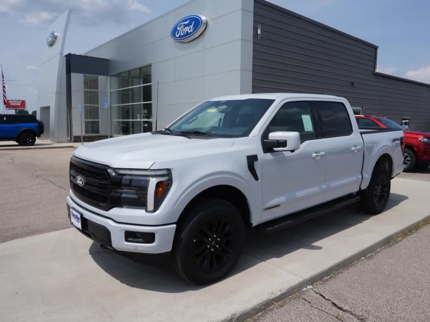 2025 Ford F-150 Lariat photo 1