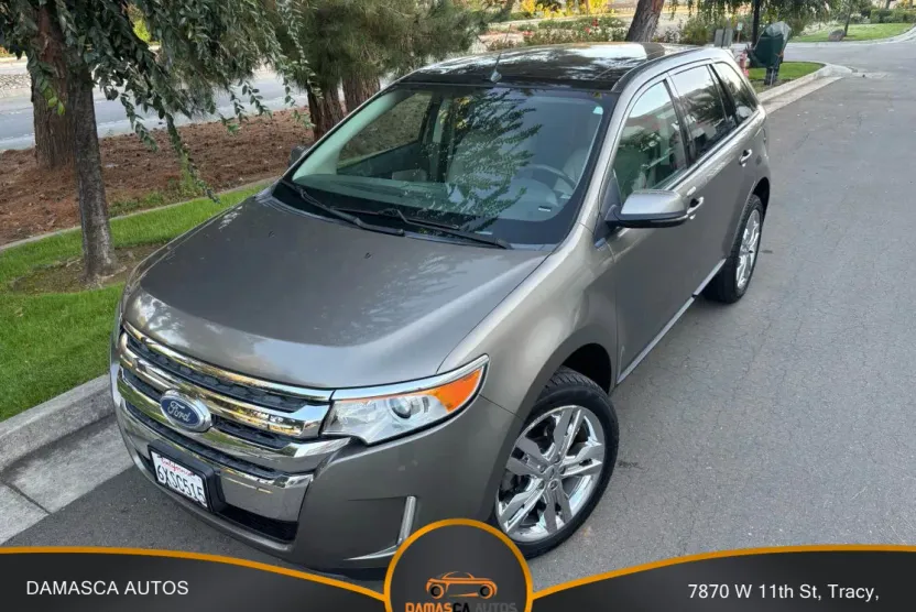2013 Ford Edge SEL Sport photo 1