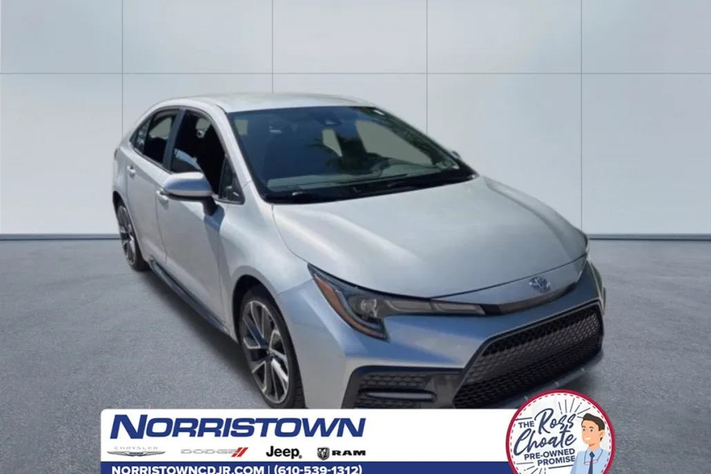 2022 Toyota Corolla SE photo 1