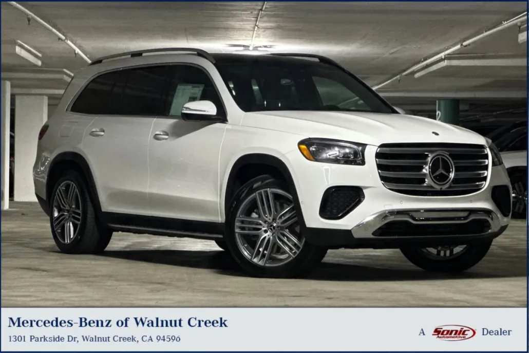 2025 Mercedes Benz GLS 450 4MATIC photo 1