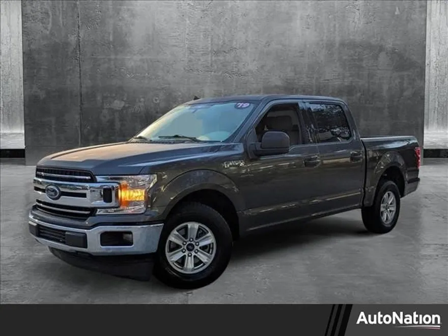 2019 Ford F-150 XLT photo 1
