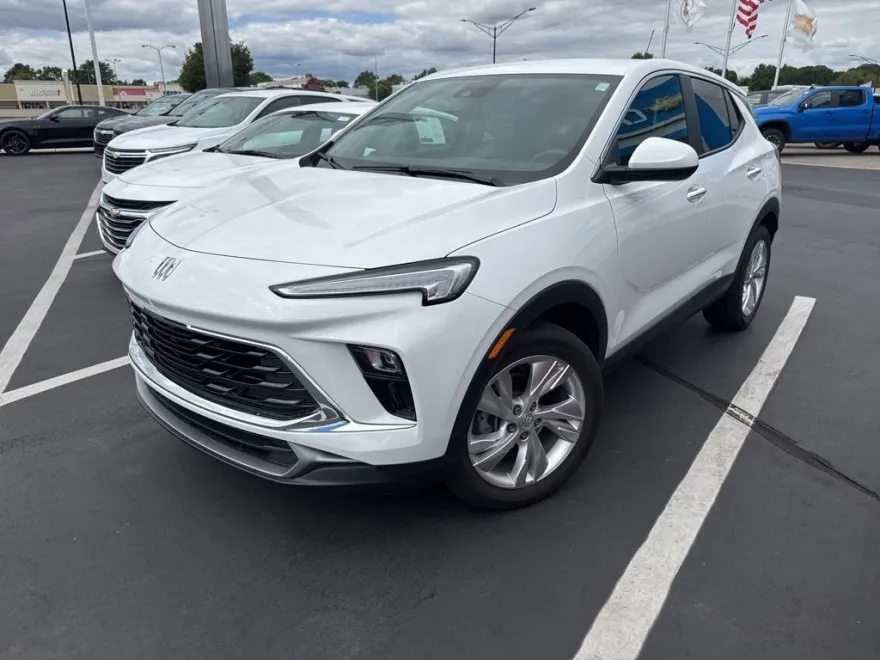 2024 Buick Encore GX Preferred photo 1