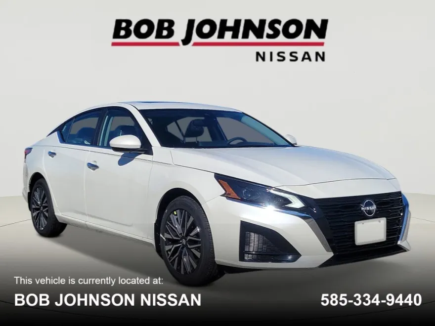 2025 Nissan Altima SV photo 1