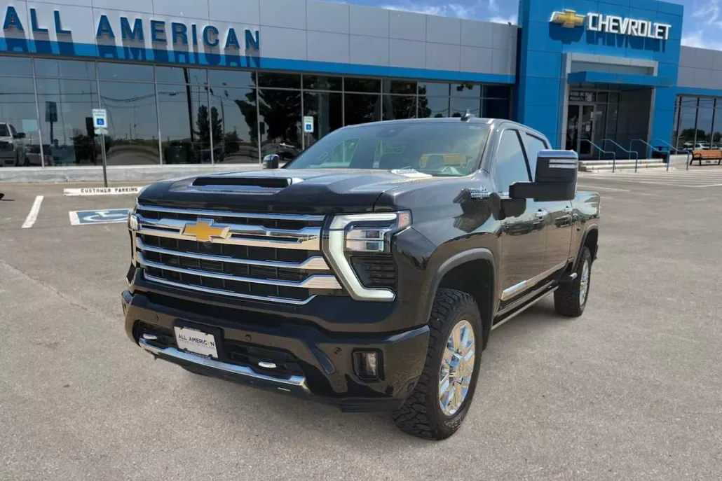 2024 Chevrolet Silverado 2500HD High Country photo 1