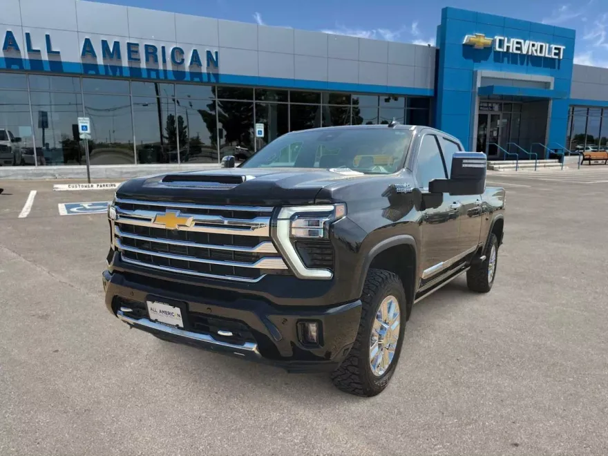 2024 Chevrolet Silverado 2500HD High Country photo 1