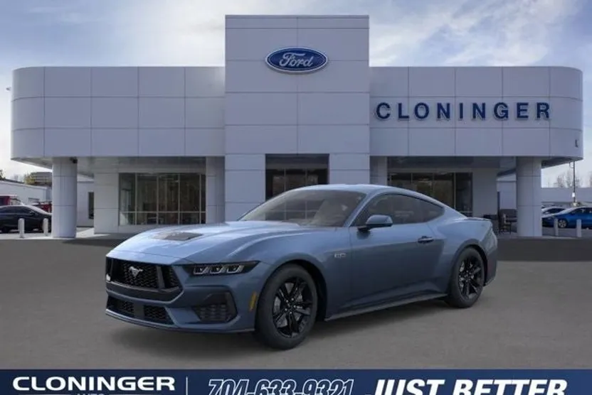 2025 Ford Mustang GT photo 1