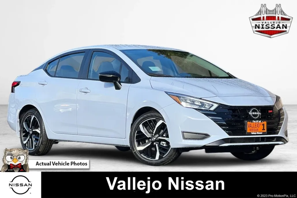 2025 Nissan Versa Sedan SR photo 1
