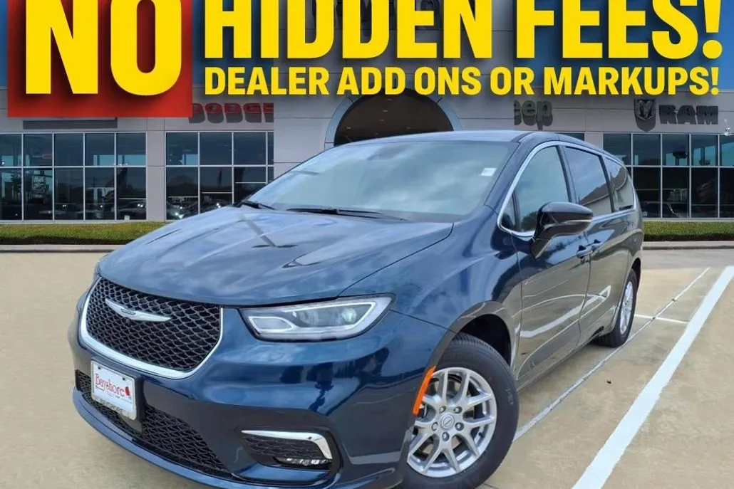 2025 Chrysler Pacifica photo 1