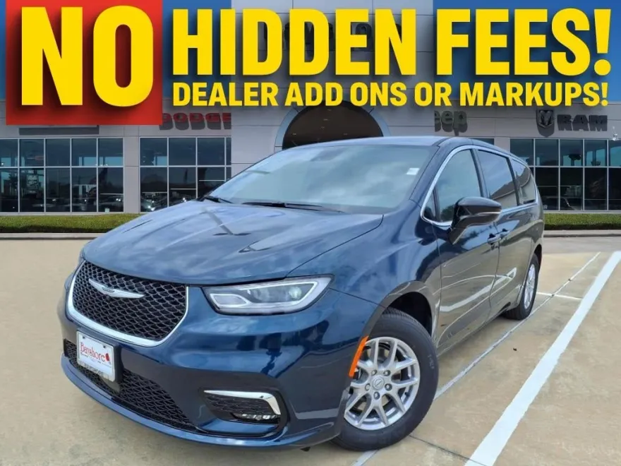 2025 Chrysler Pacifica photo 1