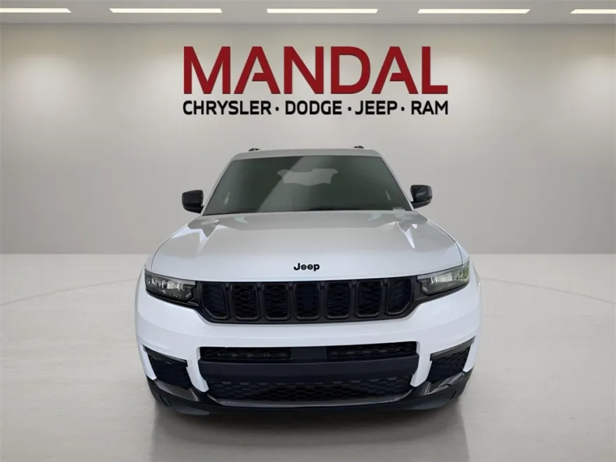 2025 Jeep Grand Cherokee Limited photo 1