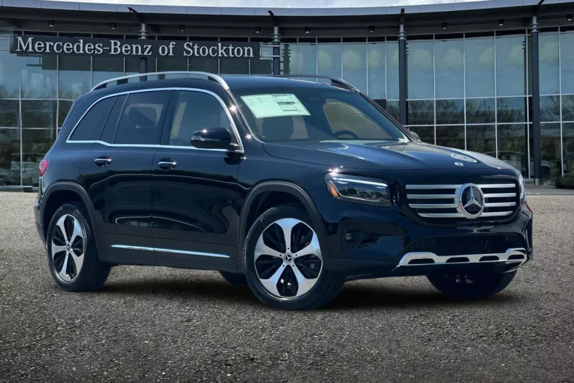2025 Mercedes Benz GLB 250 photo 1