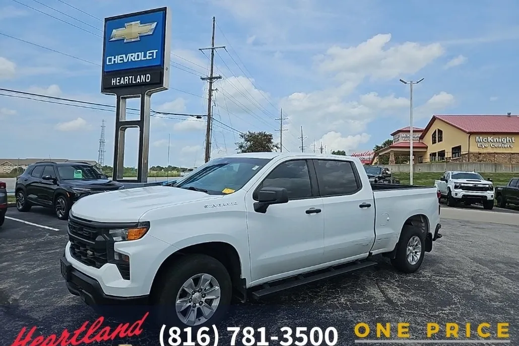 2022 Chevrolet Silverado 1500 photo 1