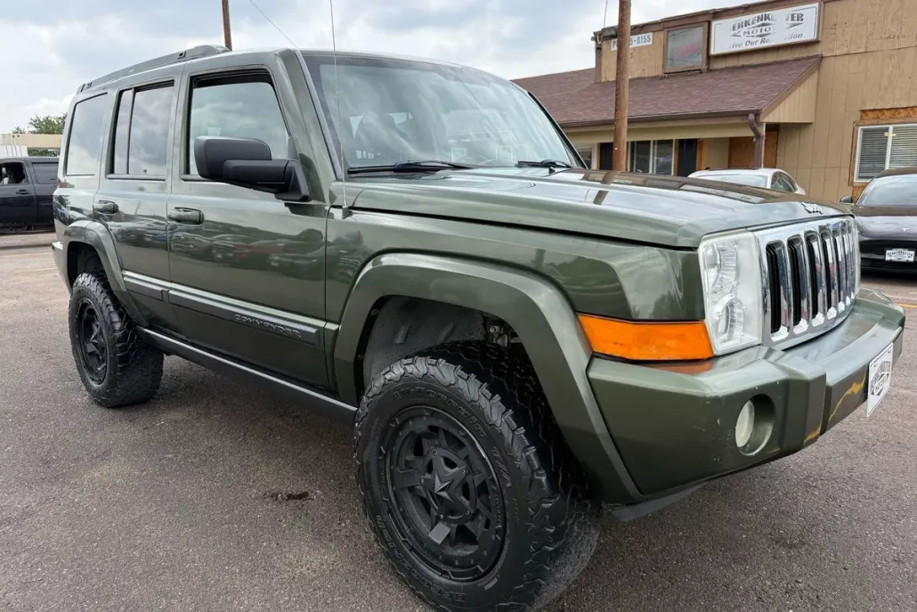 2008 Jeep Commander Sport photo 1