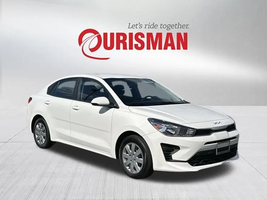 2023 Kia Rio LX photo 1