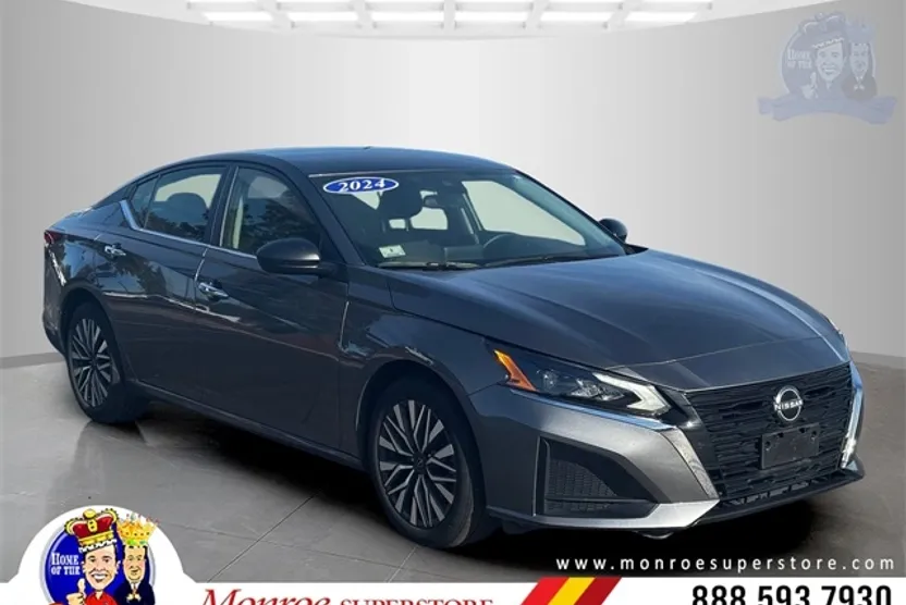 2024 Nissan Altima 2.5 SV photo 1