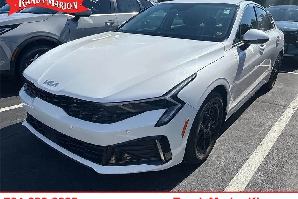 2025 Kia K5 LXS photo 1