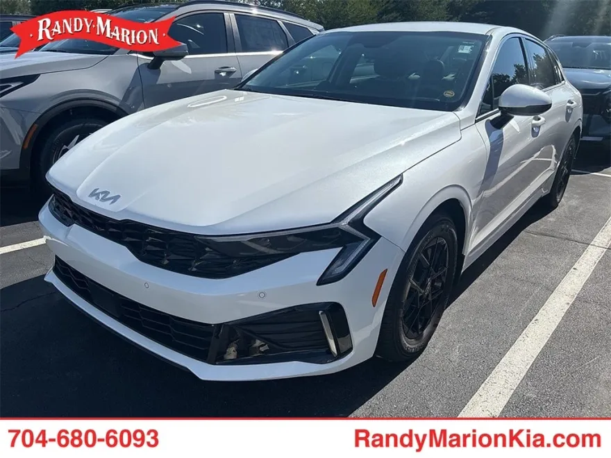 2025 Kia K5 LXS photo 1