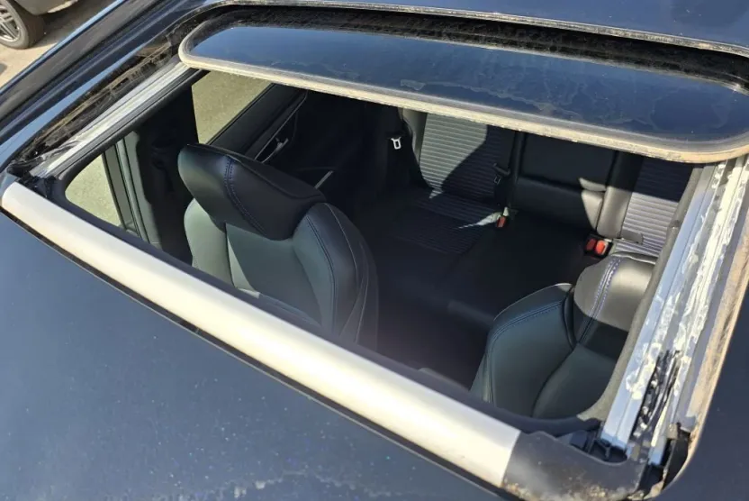 2023 Toyota RAV4 Hybrid XSE photo 1