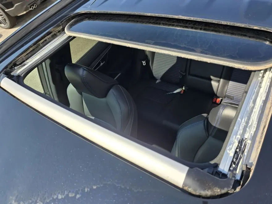 2023 Toyota RAV4 Hybrid XSE photo 1
