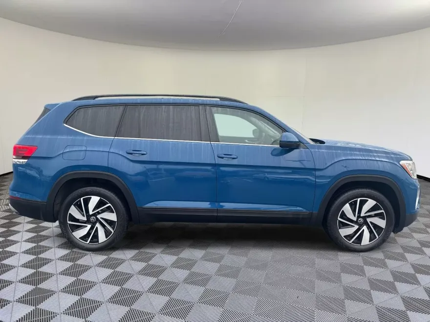 2025 Volkswagen Atlas SE Technology photo 1